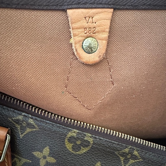 Louis Vuitton Speedy 35 - Authentic - Picture 8 of 16